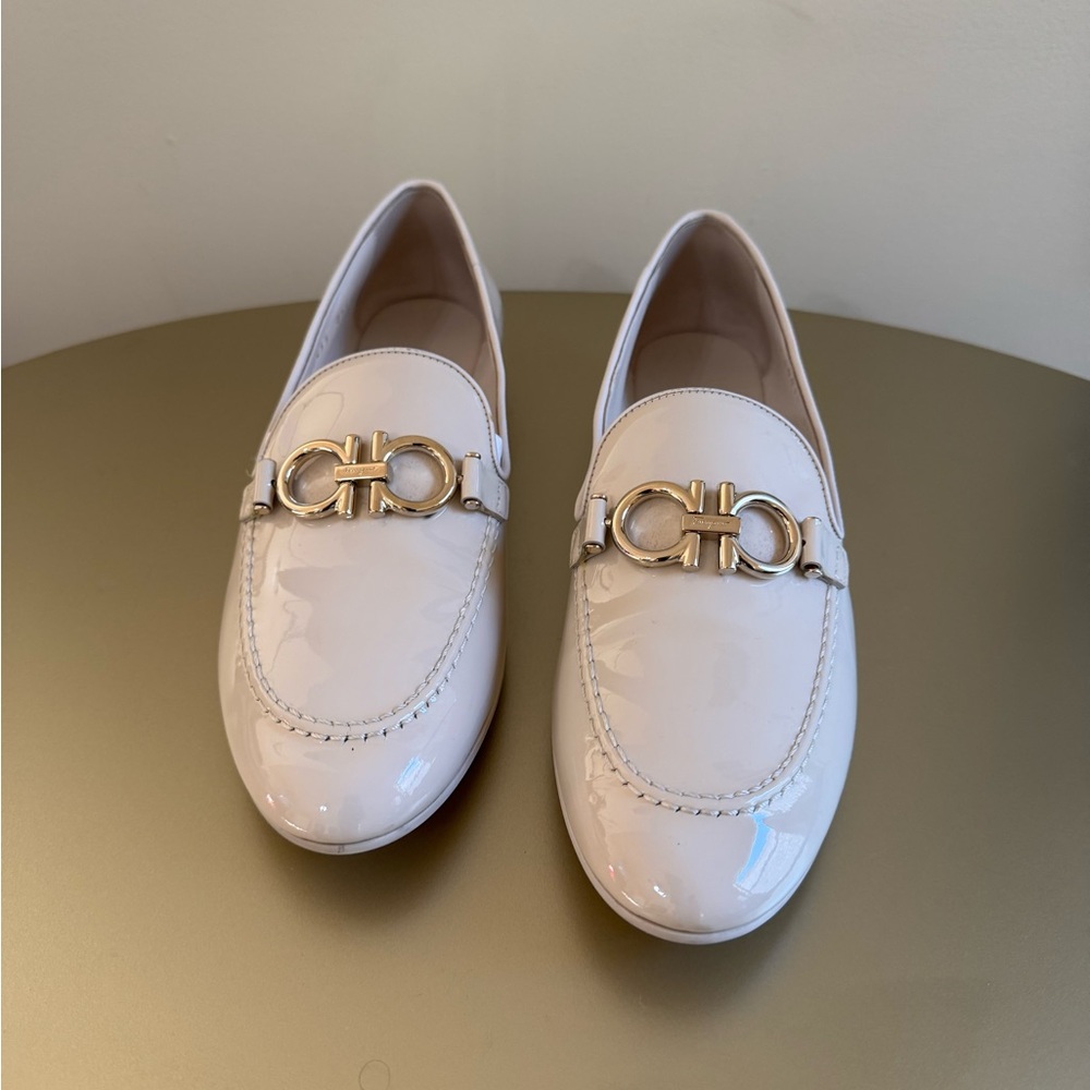 Salvatore Ferragamo Cream Loafers with Gold Detail